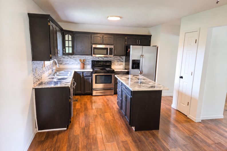 Photo 8 of 24 of 1317 Twin Brook Dr, Berea, KY