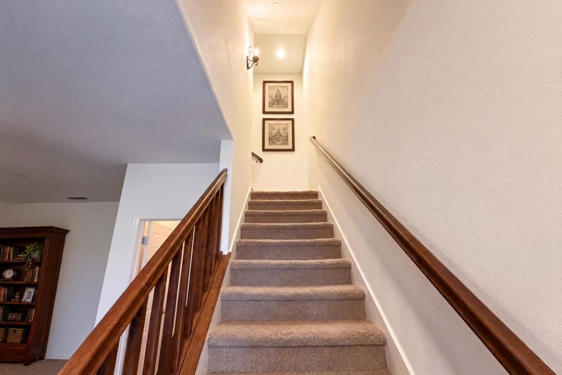 Photo 7 of 31 of 6107 Lonetree Blvd, Rocklin, CA