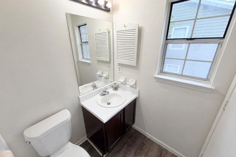 Photo 23 of 31 of 1079 Brittwood Pl, Norcross, GA