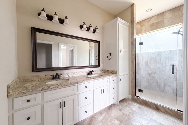 Photo 14 of 25 of 8580 Cedar Creek Ln, Greenville, TX