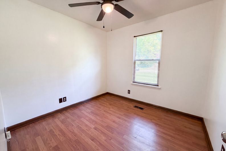 Photo 14 of 24 of 3108 Cobblestone Dr, Birmingham, AL