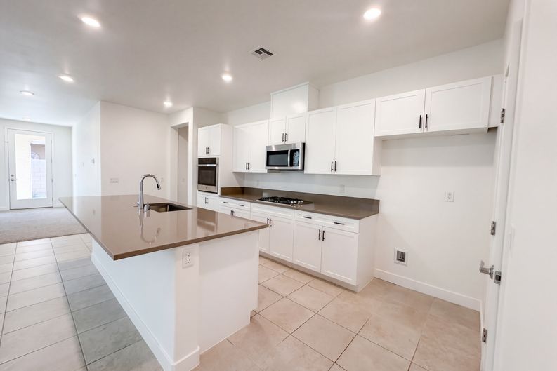 Photo 5 of 40 of 446 Royal Palms Ln, Mesquite, NV
