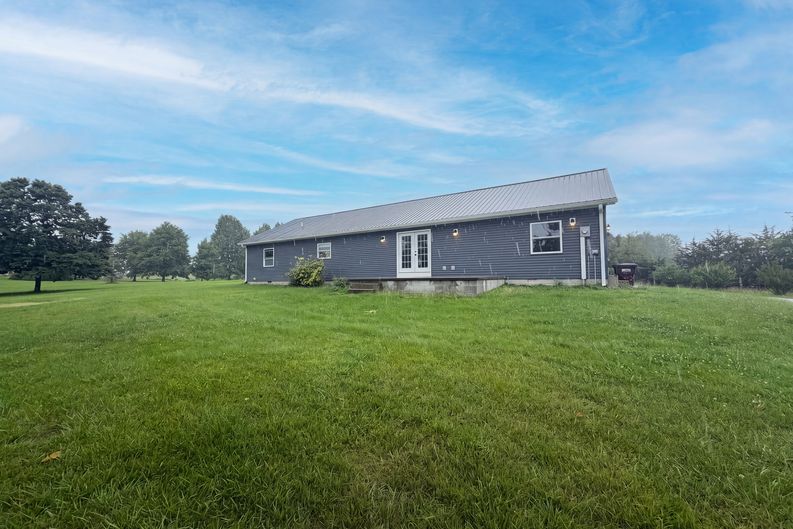 Photo 5 of 28 of 144 Lizzie Wallin Rd, Crab Orchard, KY