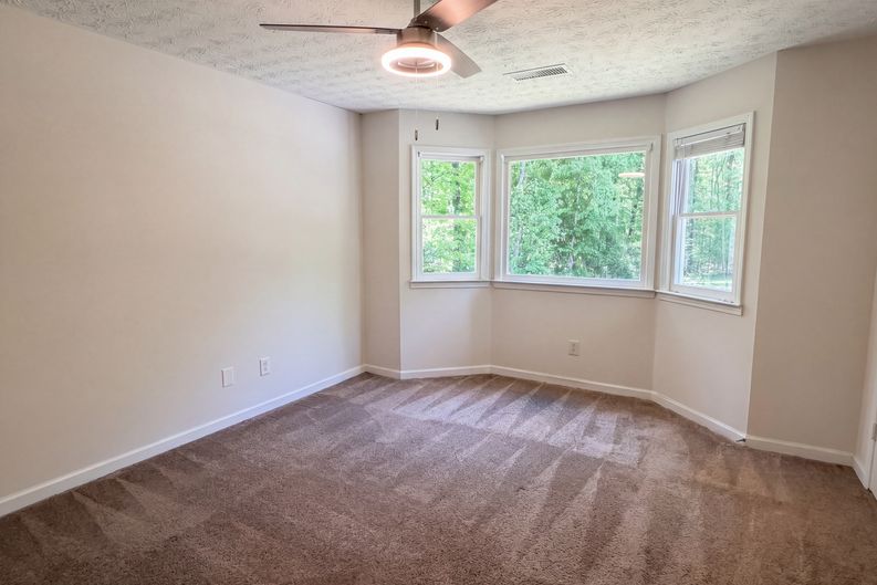 Photo 12 of 22 of 213 Carl Parker Rd, Hampton, GA