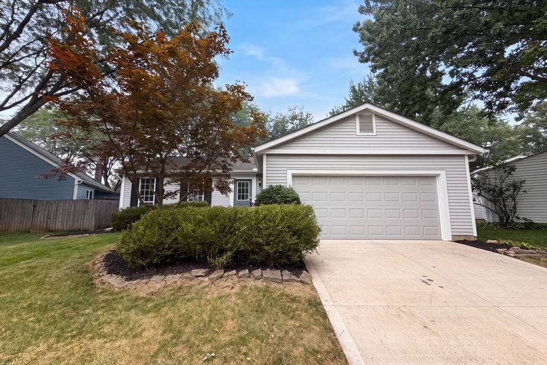 Photo 27 of 31 of 3920 Cedric Ln, Dublin, OH