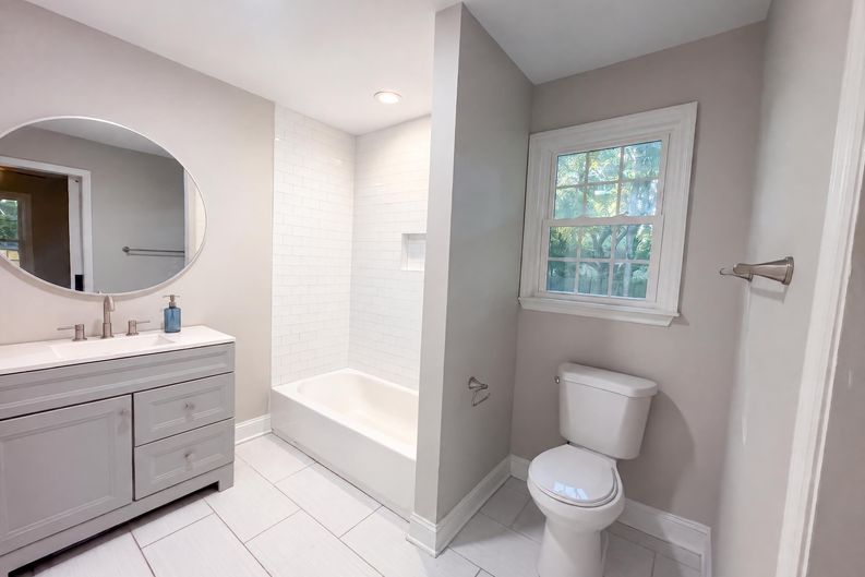 Photo 11 of 19 of 2697 Louise Dr, North Charleston, SC