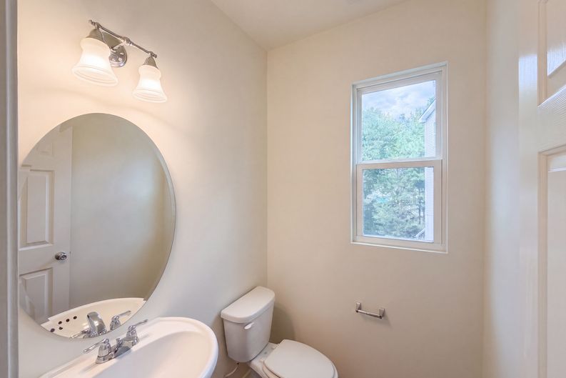 Photo 15 of 35 of 4732 Lonnie Dr, Rolesville, NC