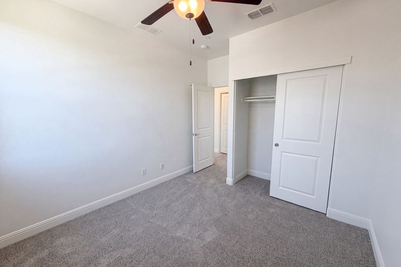 Photo 16 of 30 of 10801 Portico Cir, Rancho Cordova, CA