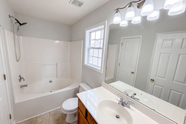 Photo 13 of 17 of 4493 Easywater Ln, Fort Mill, SC