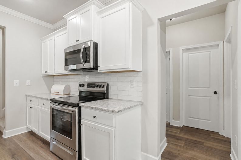Photo 11 of 41 of 45 Hawthorn Ln, Covington, GA