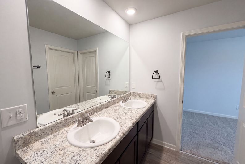 Photo 17 of 33 of 1300 Mills Cove Dr, Covington, GA