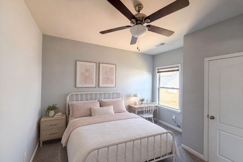Photo 13 of 23 of 1305 Ivey Grove Ct, Fuquay Varina, NC