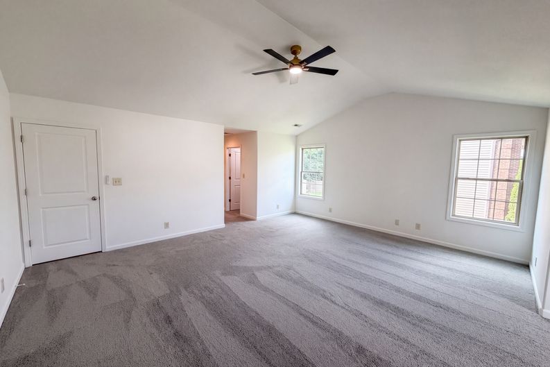 Photo 26 of 44 of 791 W Glenview Dr, Lenoir City, TN