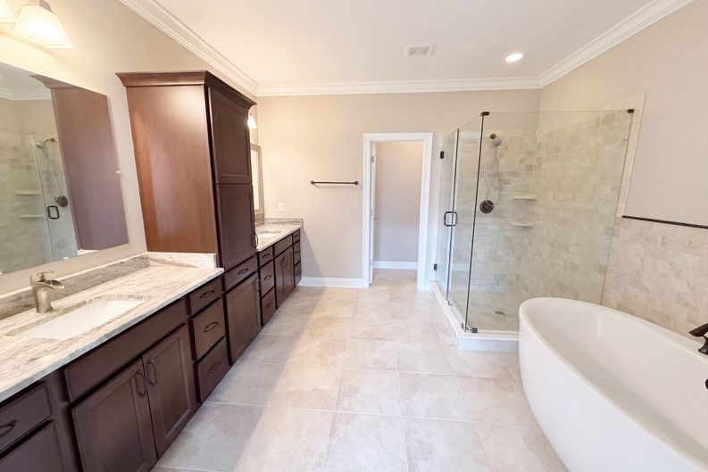 Photo 21 of 44 of 2256 Royal Vineyard Ln SE, Smyrna, GA