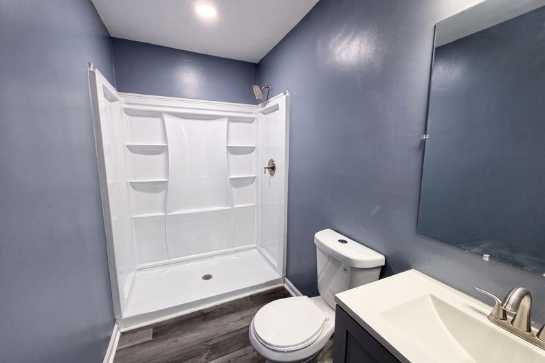 Photo 11 of 18 of 5601 Beaconsfield Rd, Charlotte, NC
