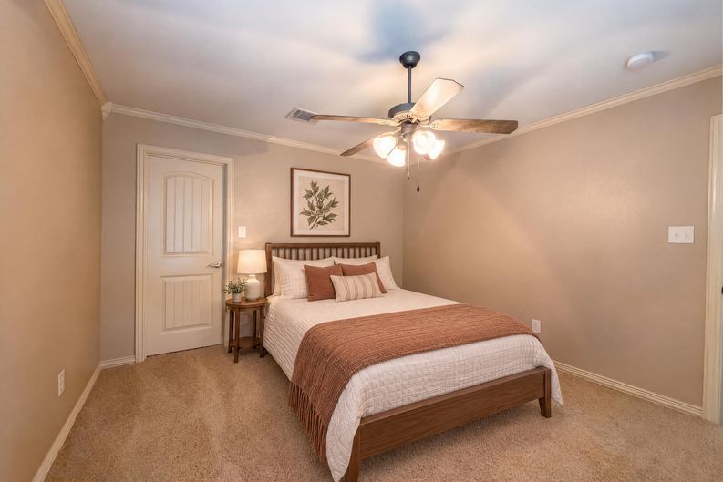 Photo 14 of 20 of 5107 Chesterfield Pl, Arlington, TX