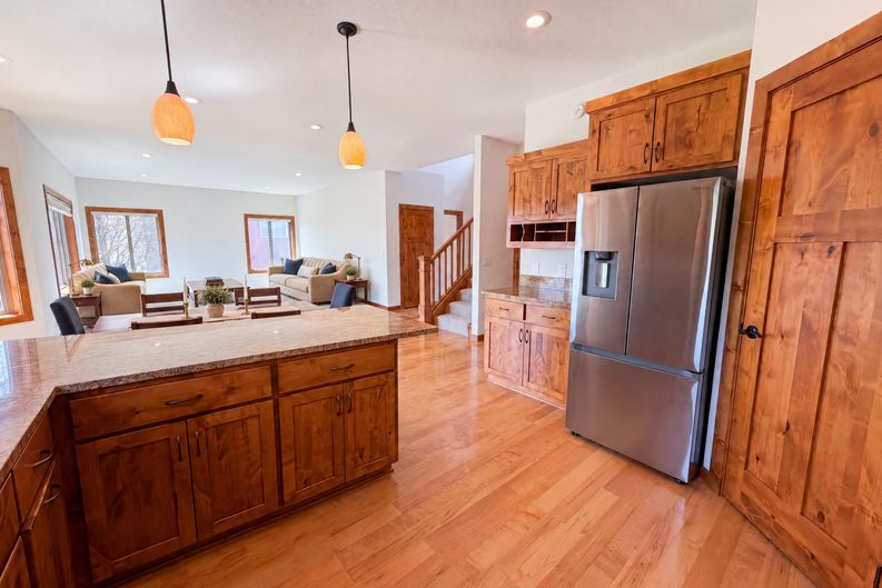 Photo 8 of 34 of 3072 Nottingham Rd S, St. Cloud, MN