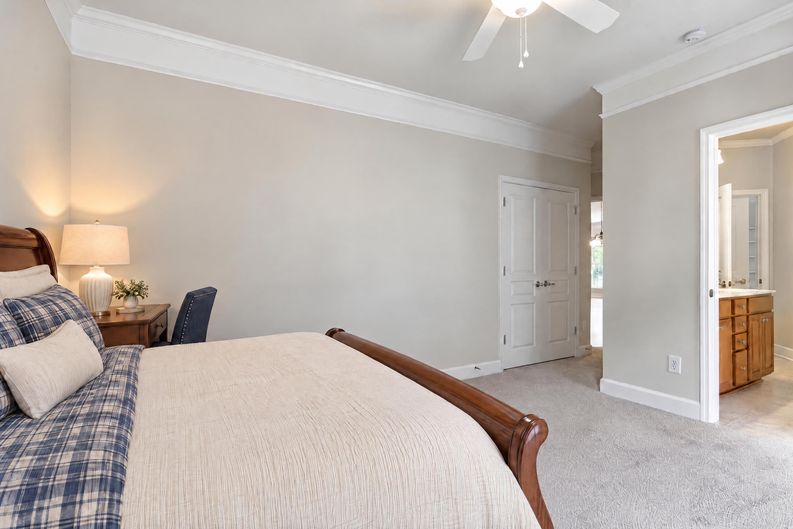 Photo 24 of 46 of 443 Tallulah Dr, Griffin, GA