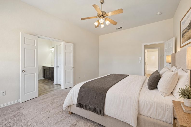 Photo 19 of 35 of 1009 Spinnaker Dr, Forney, TX