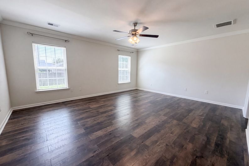 Photo 13 of 17 of 211 Emerald Isle Dr, Moncks Corner, SC