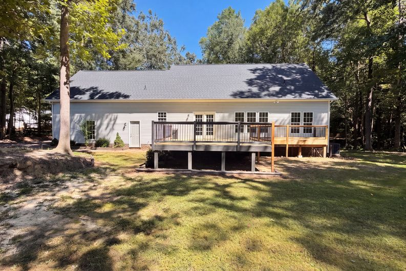 Photo 5 of 29 of 109 Rockrose Ave, Clayton, NC