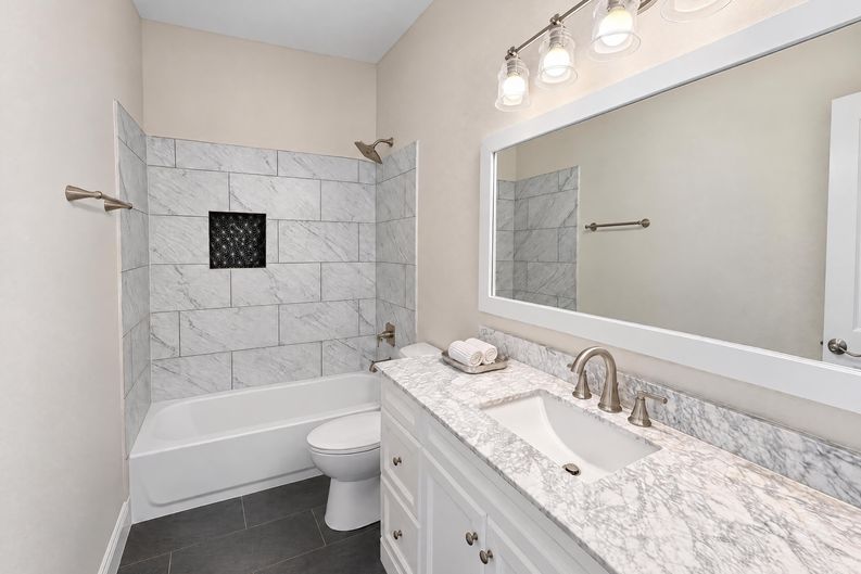 Photo 19 of 25 of 2830 Beacon Hill Dr, Rockwall, TX