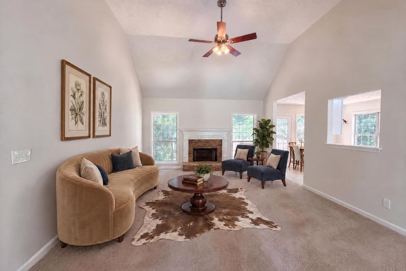 Photo 9 of 56 of 7830 Mosswood Ln, Gainesville, GA