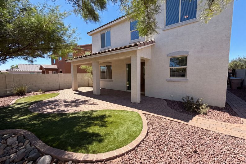 Photo 5 of 38 of 21276 W Berkeley Rd, Buckeye, AZ