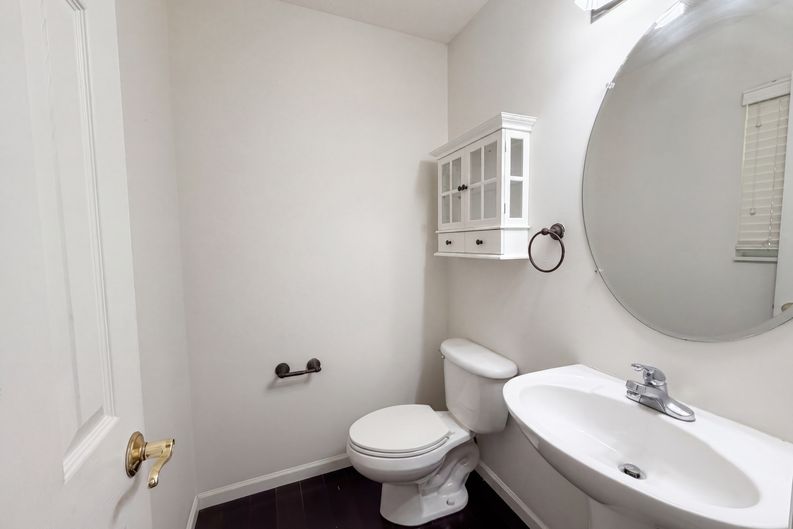 Photo 17 of 51 of 7966 Lazelle Woods Dr, Westerville, OH