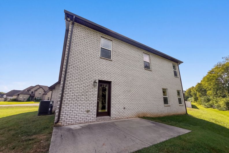 Photo 5 of 25 of 5152 Cedar Retreat Dr, Murfreesboro, TN