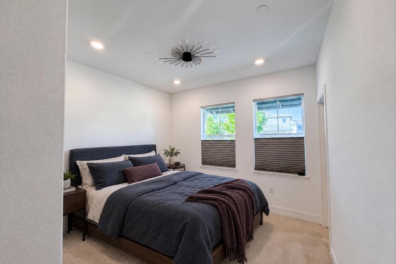 Photo 18 of 28 of 2743 Irish Meadow Way, Lathrop, CA