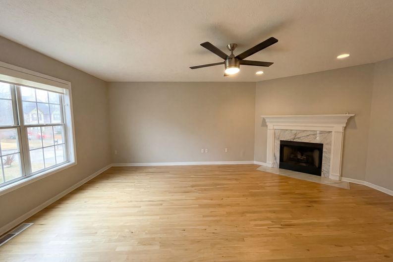 Photo 3 of 35 of 2859 Savannah Walk Ln, Suwanee, GA