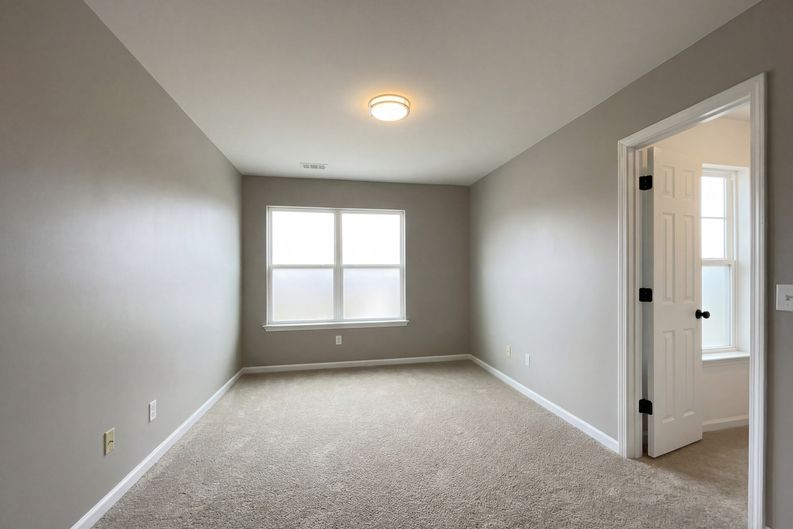 Photo 17 of 21 of 433 Heath Pl, Smyrna, TN