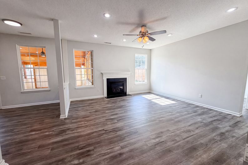 Photo 3 of 22 of 2618 Dutch Grove Cir, Raleigh, NC