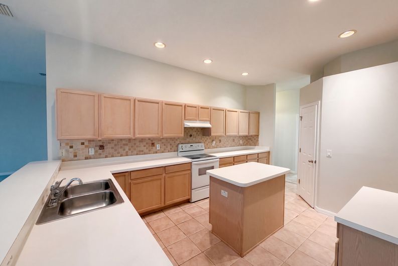 Photo 9 of 25 of 27 Russman Ln, Palm Coast, FL