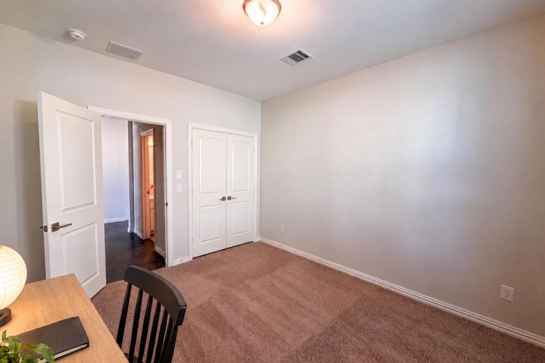 Photo 13 of 22 of 1448 Martingale Ln, Forney, TX