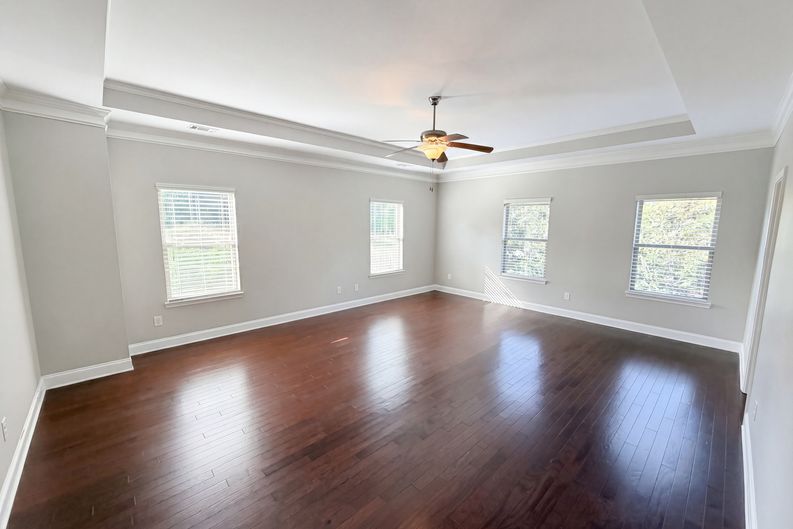 Photo 10 of 24 of 10555 Naramore Ln, Alpharetta, GA