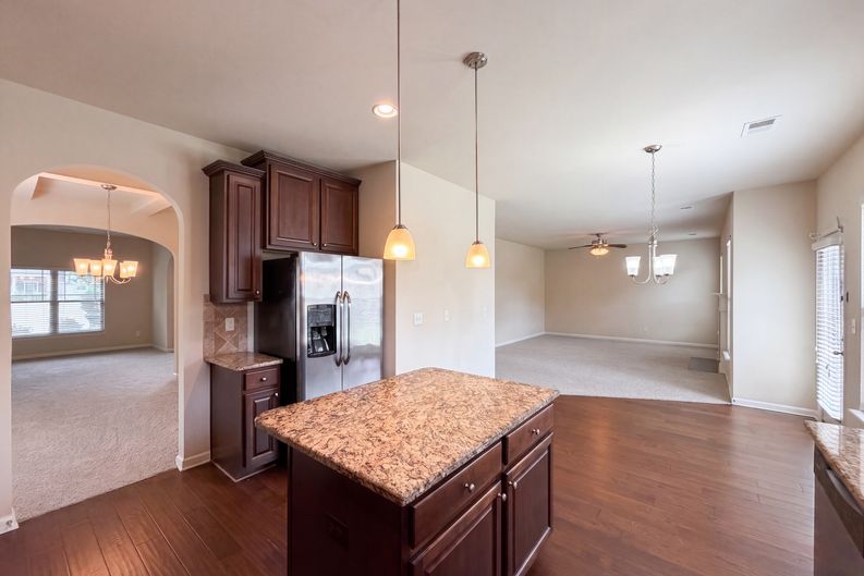 Photo 15 of 18 of 6543 Chason Woods Ct, Jonesboro, GA