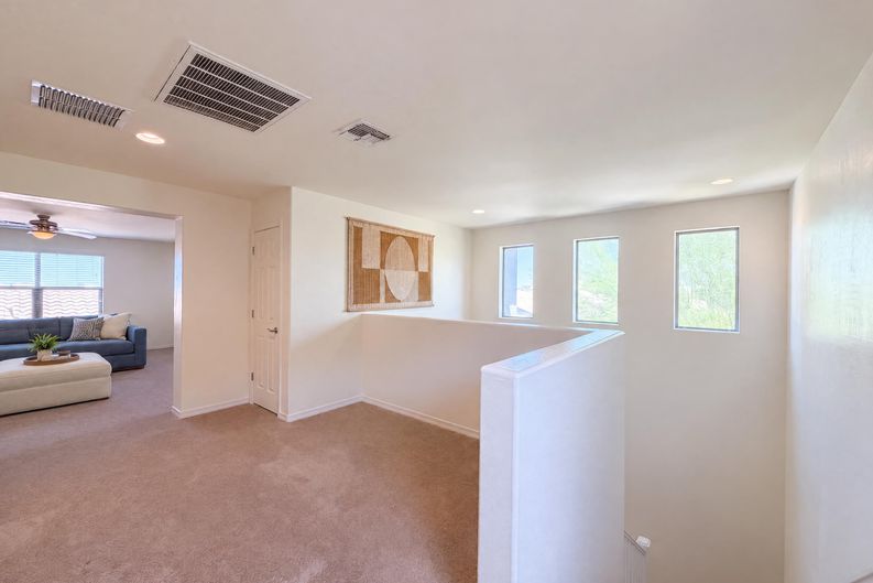 Photo 12 of 35 of 3325 W Dunbar Dr, Phoenix, AZ
