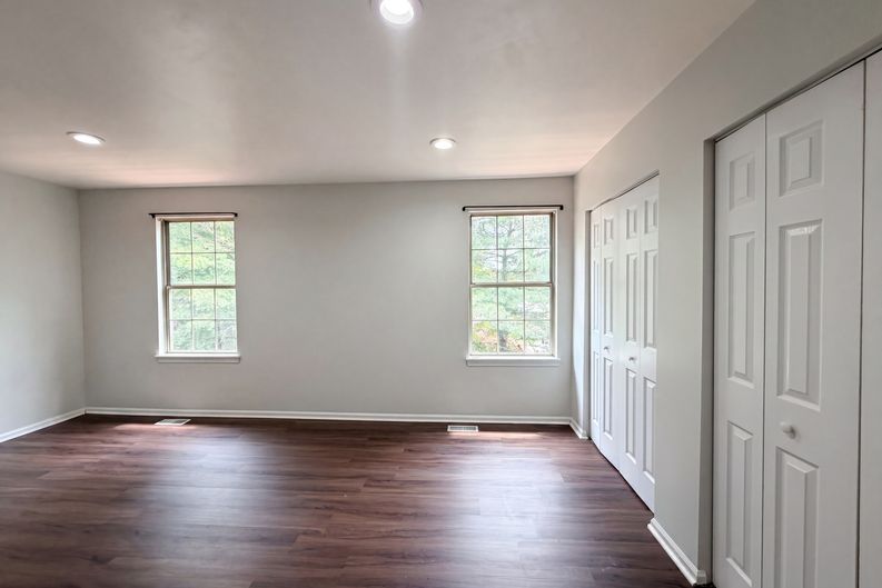 Photo 21 of 48 of 8641 Centerton Ln, Manassas, VA