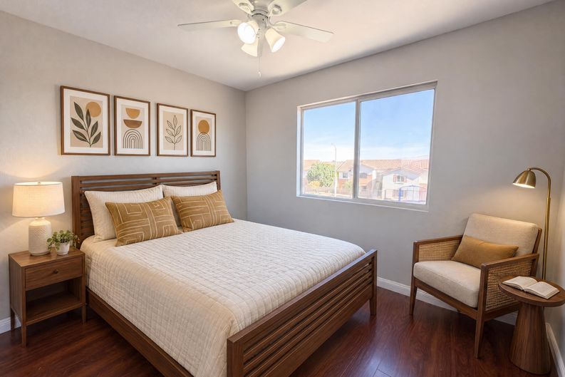 Photo 4 of 21 of 16960 Sorrento Ln, Victorville, CA