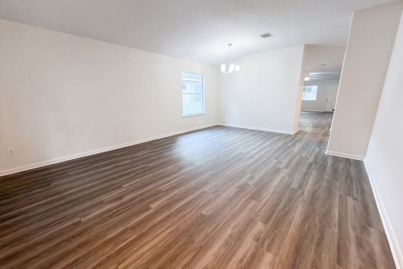 Photo 8 of 26 of 21619 Astipalia Dr, Spring, TX