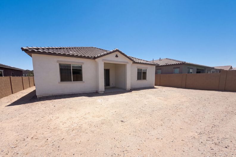 Photo 5 of 37 of 19562 W Wilshire Ave, Buckeye, AZ