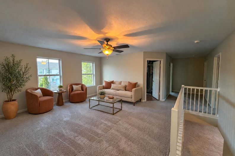 Photo 12 of 23 of 10605 Dunes Ct, Indianapolis, IN