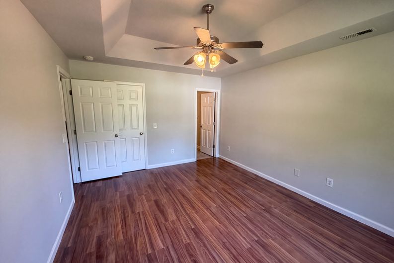Photo 12 of 18 of 102 Hayworth Ave, Clinton, SC