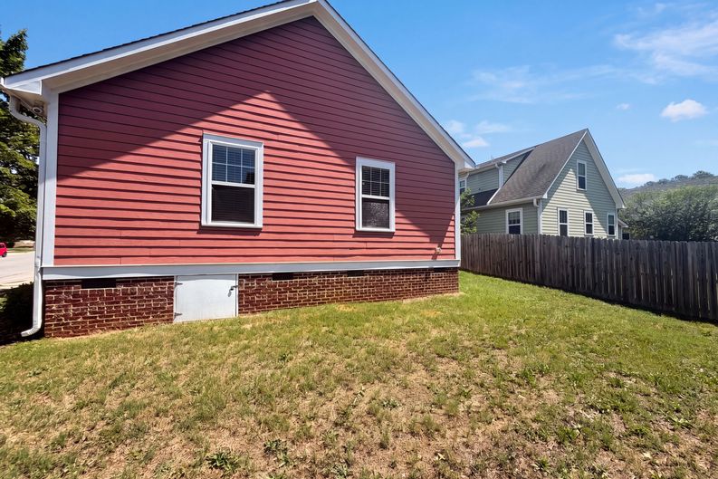 Photo 5 of 16 of 900 Dorothy Sanders Way, Raleigh, NC