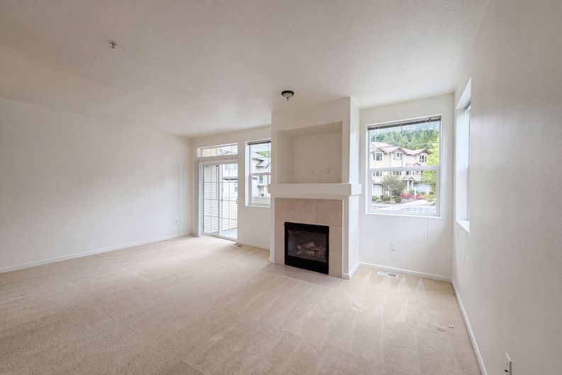 Photo 10 of 26 of 15485 SW Sparrow Loop, Beaverton, OR