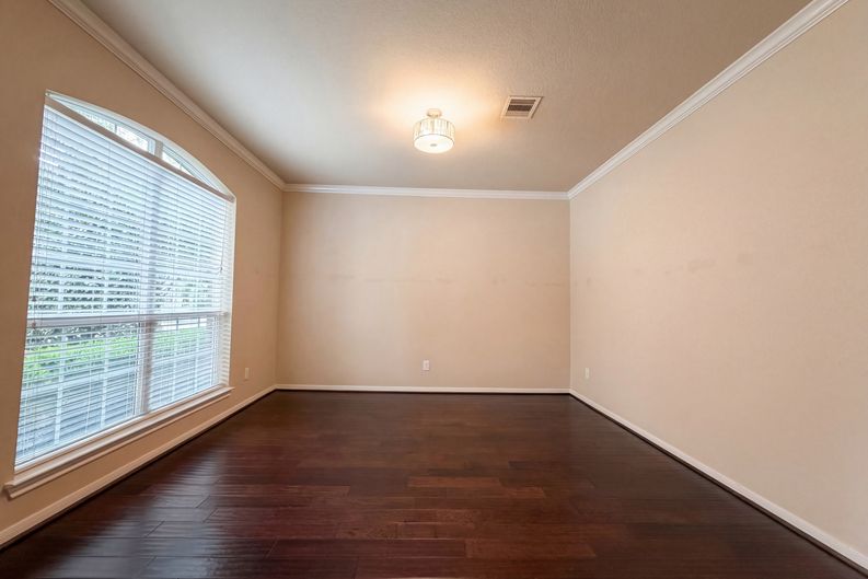 Photo 8 of 24 of 20192 Southwood Oaks Dr, Porter, TX
