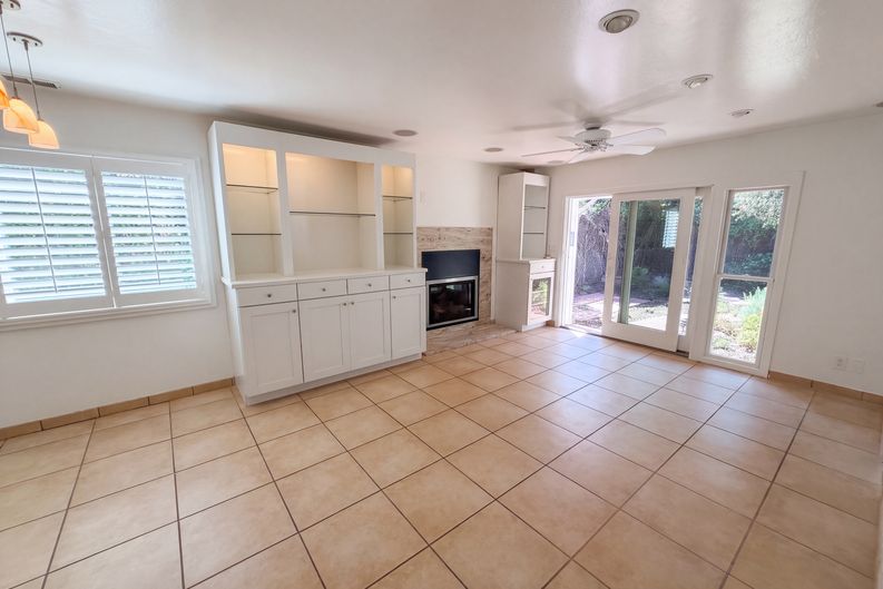 Photo 3 of 17 of 447 Via Del Plano, Novato, CA