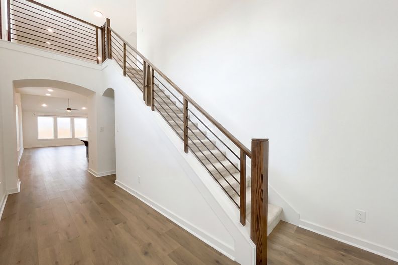 Photo 8 of 19 of 118 Neches Nook Ct, Conroe, TX